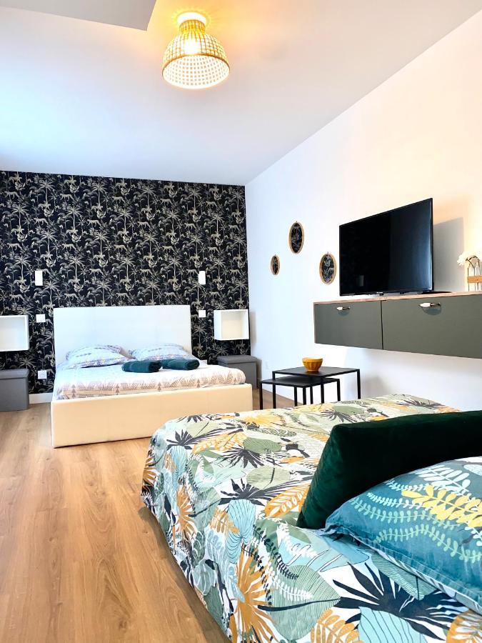 Superbe Appt Avec Cour Et Parking Gratuit A 5Min De La Cite Medievale Каркасон Екстериор снимка